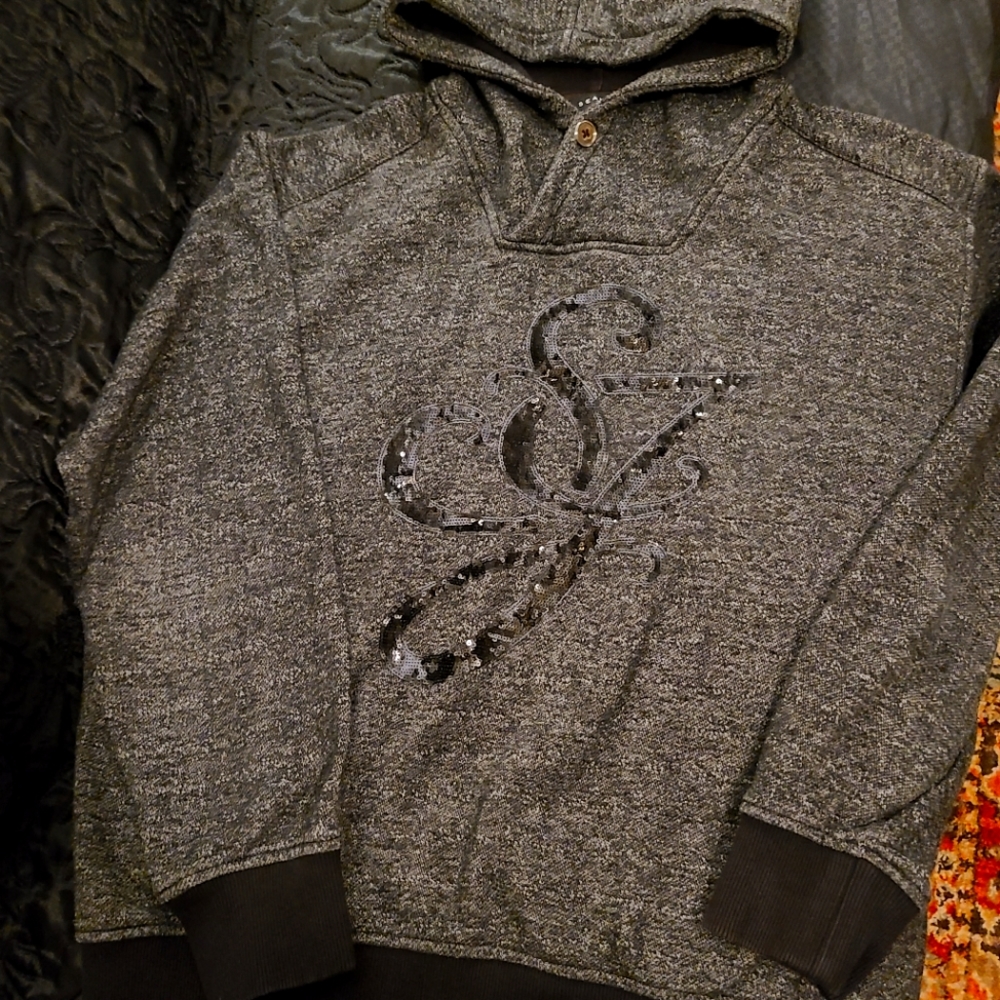 Sz. Men's Large, Charcoal Gray and Black, Vintage Sean John pullover hoodie